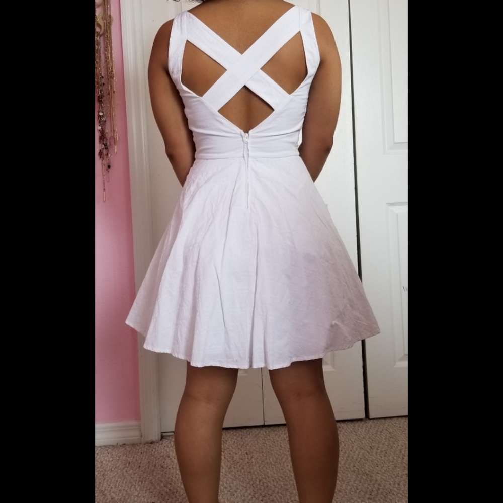 Dress - Picture 2 of 5